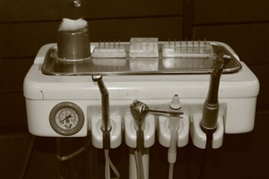 Вижте Dental Implants 14