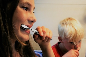 Намерете Dental Implants 22