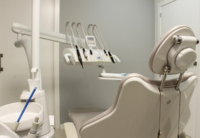 Изберете Dental Implants 39