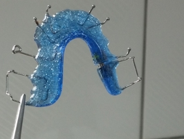 Информация за Dental Implants 5