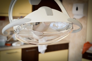 Изберете Dental Implants 8