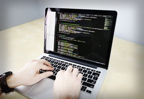 Find Full Stack Web Developer 23
