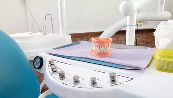 Невероятни Invisalign 32 - DsDent Невероятни Invisalign 32
