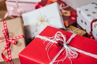 подаръци и сувенири - 26740 - изключително добри