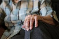 грижа за възрастни хора - 41693 клиенти грижа за възрастни хора - 49310 клиенти